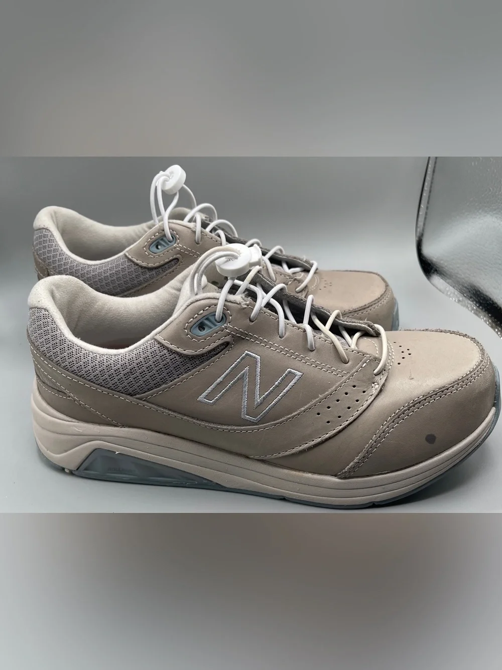 New‎ Balance womans 928v3 Leather Walking shoes/sneakers in Grey/Taupe Size 8